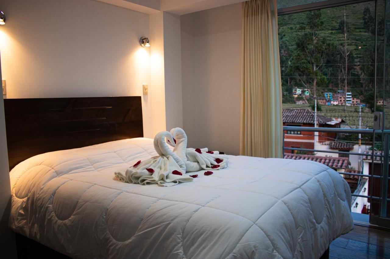 Hotel Los Laureles Calca ภายนอก รูปภาพ