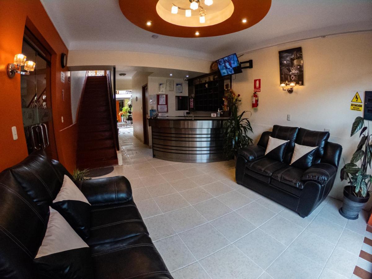 Hotel Los Laureles Calca ภายนอก รูปภาพ