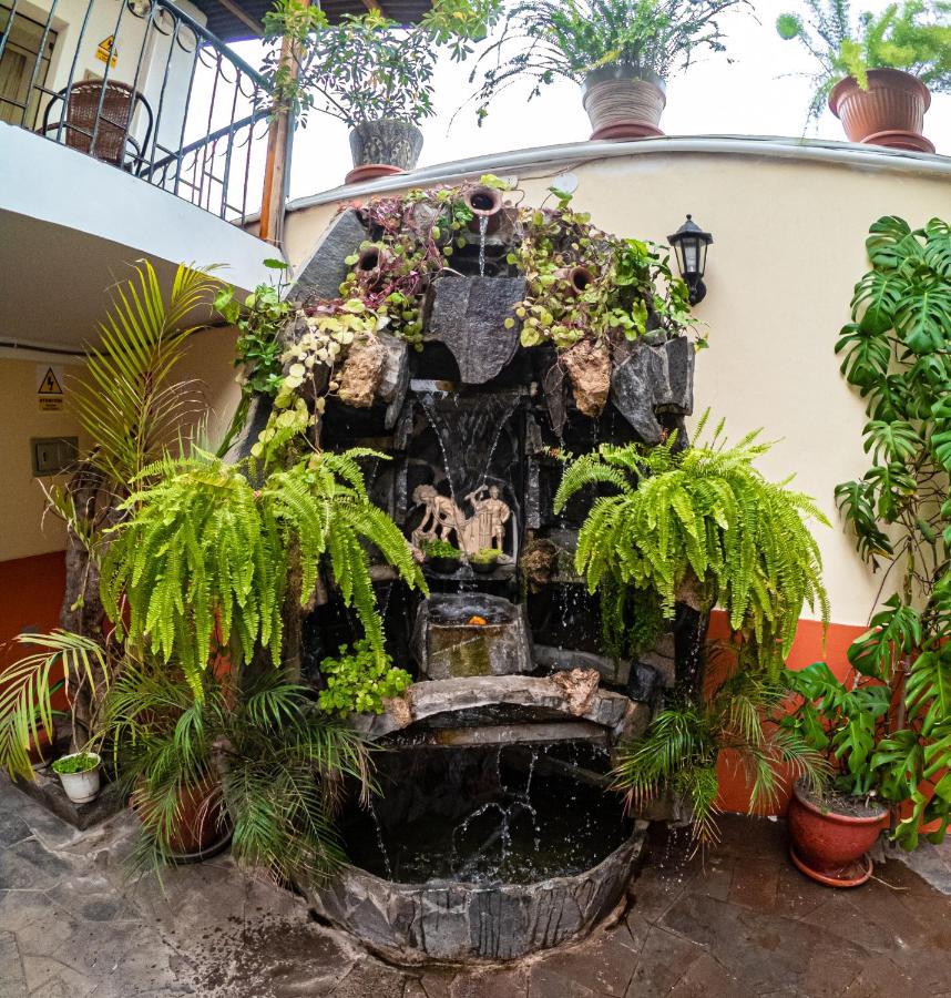 Hotel Los Laureles Calca ภายนอก รูปภาพ