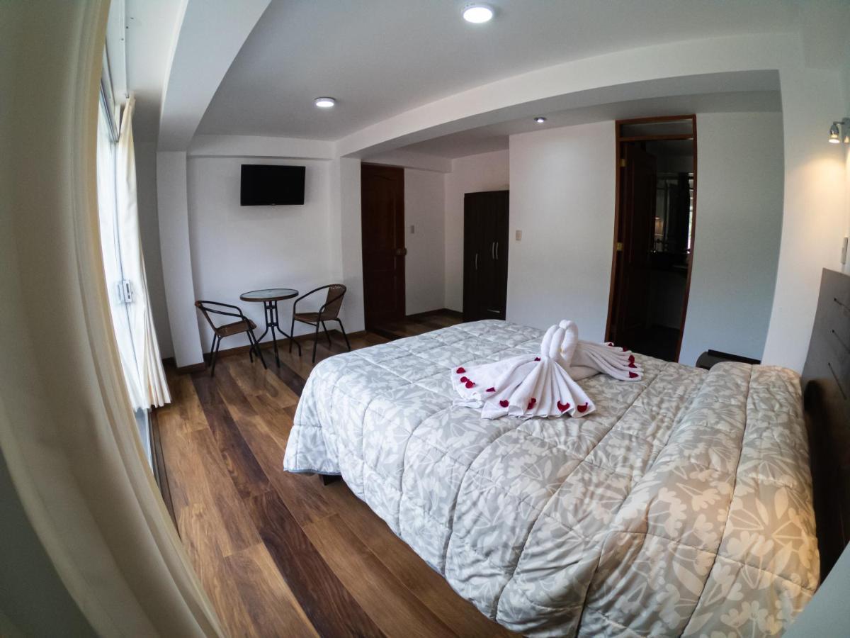 Hotel Los Laureles Calca ภายนอก รูปภาพ