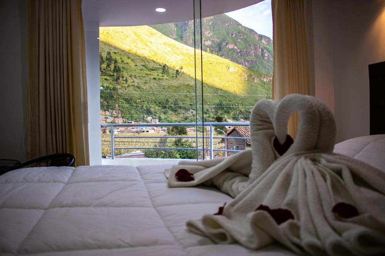Hotel Los Laureles Calca ภายนอก รูปภาพ